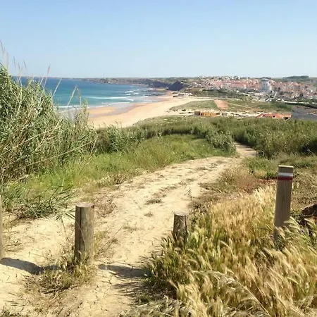 Da Areia Branca Near The Apartment Praia da Lourinha
